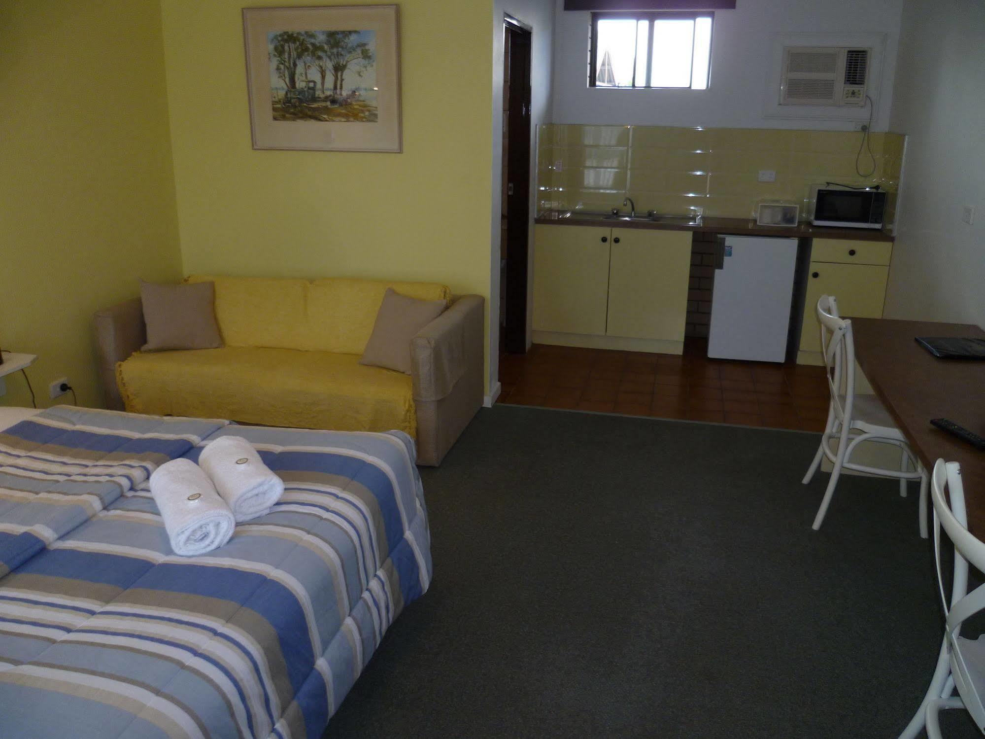 Birch Motel Tocumwal Previously Known As Kanimbla Motor Inn Экстерьер фото